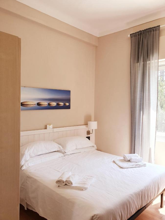 Vela Bianca H & R Hotel Diano Marina Exterior photo