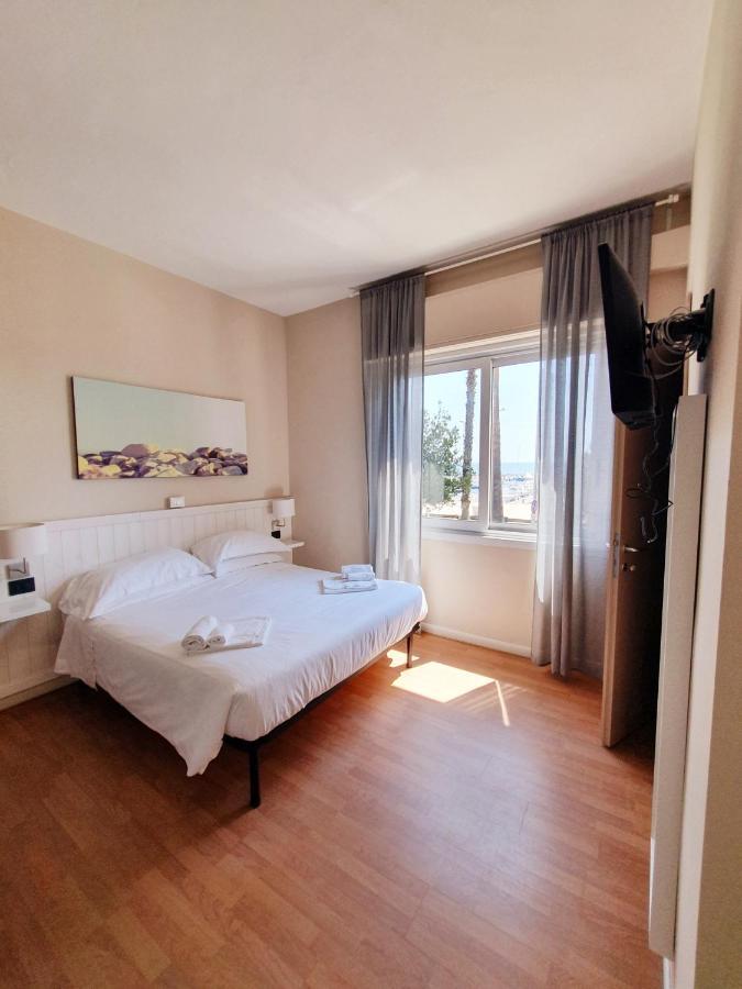 Vela Bianca H & R Hotel Diano Marina Exterior photo