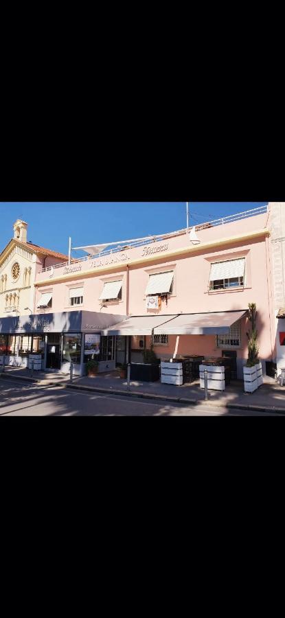 Vela Bianca H & R Hotel Diano Marina Exterior photo