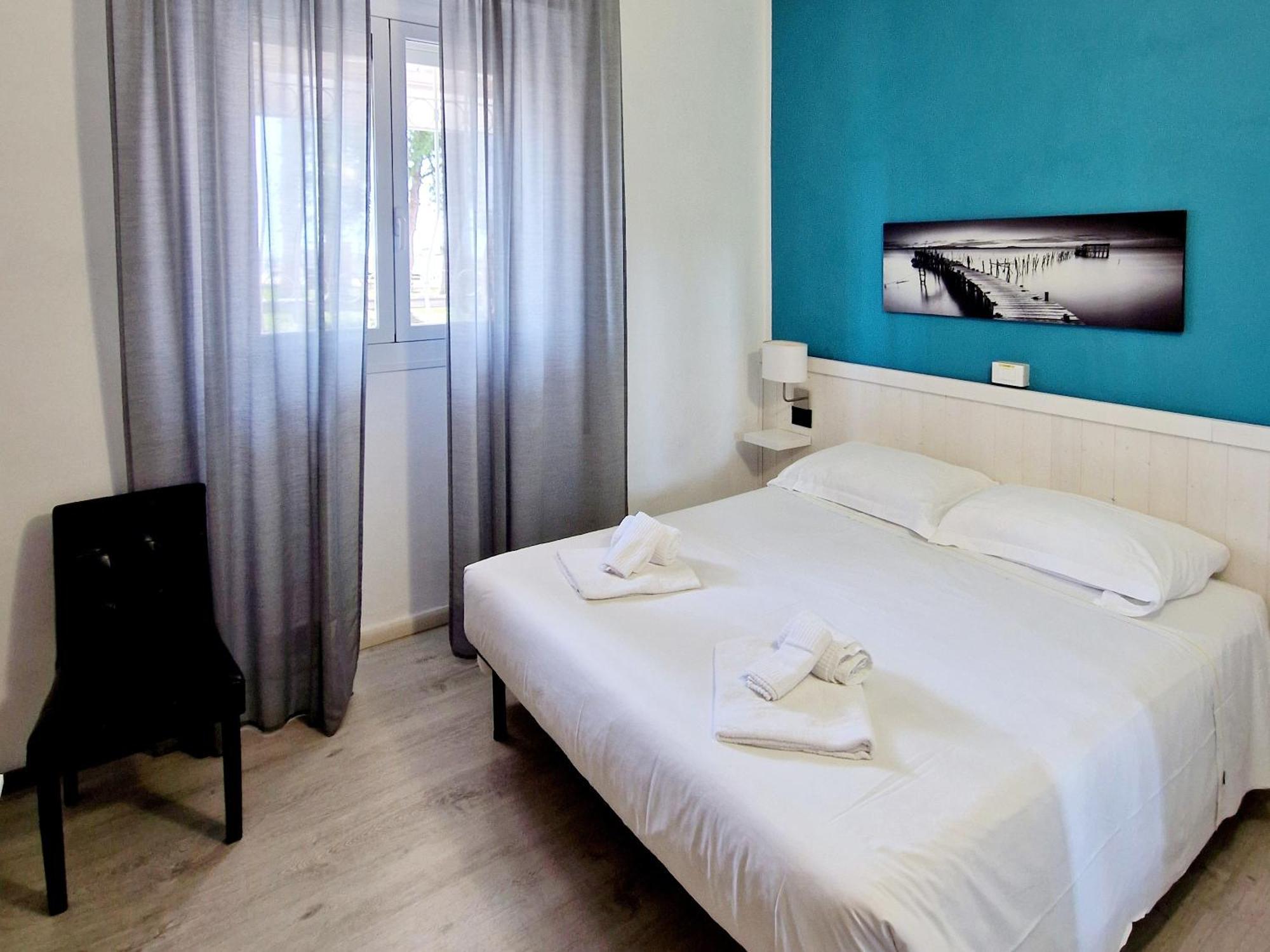 Vela Bianca H & R Hotel Diano Marina Exterior photo