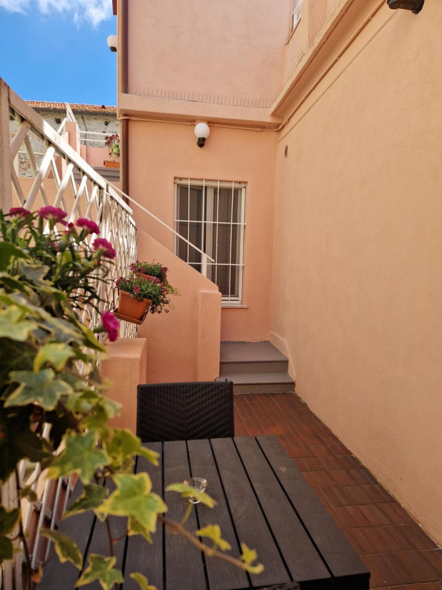 Vela Bianca H & R Hotel Diano Marina Exterior photo